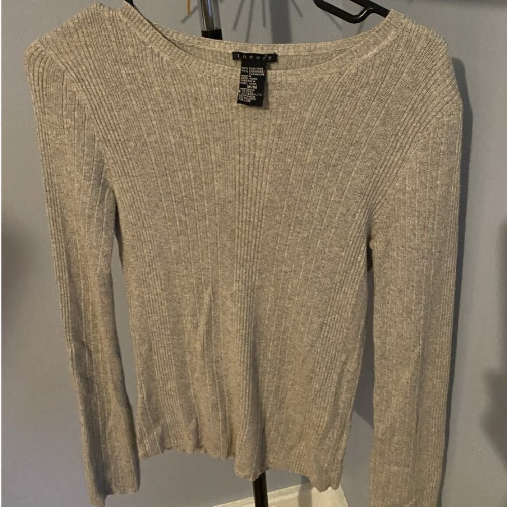 Theory Gray Cashmere Sweater